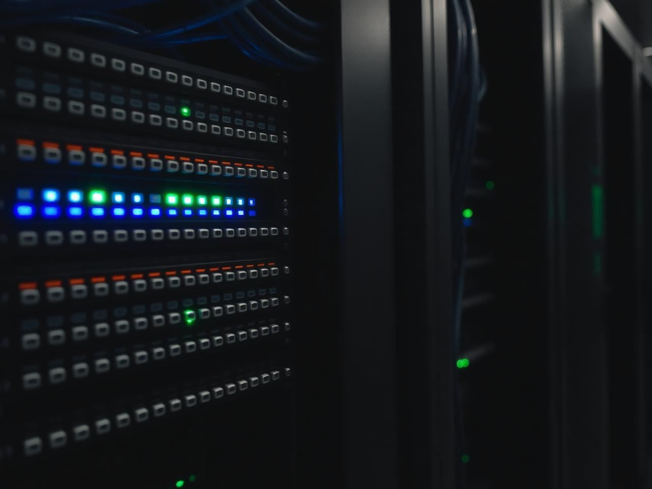 Fibre & Data Racks